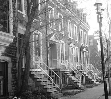 Photo: Rozlyn Cook L’événement marquant du mouvement a été la création, dans les années 1970, de quinze coopératives d’habitation et de six OSBL d’habitation, dans le quartier Milton Parc à Montréal, qui ont permis la préservation de 616 logements.